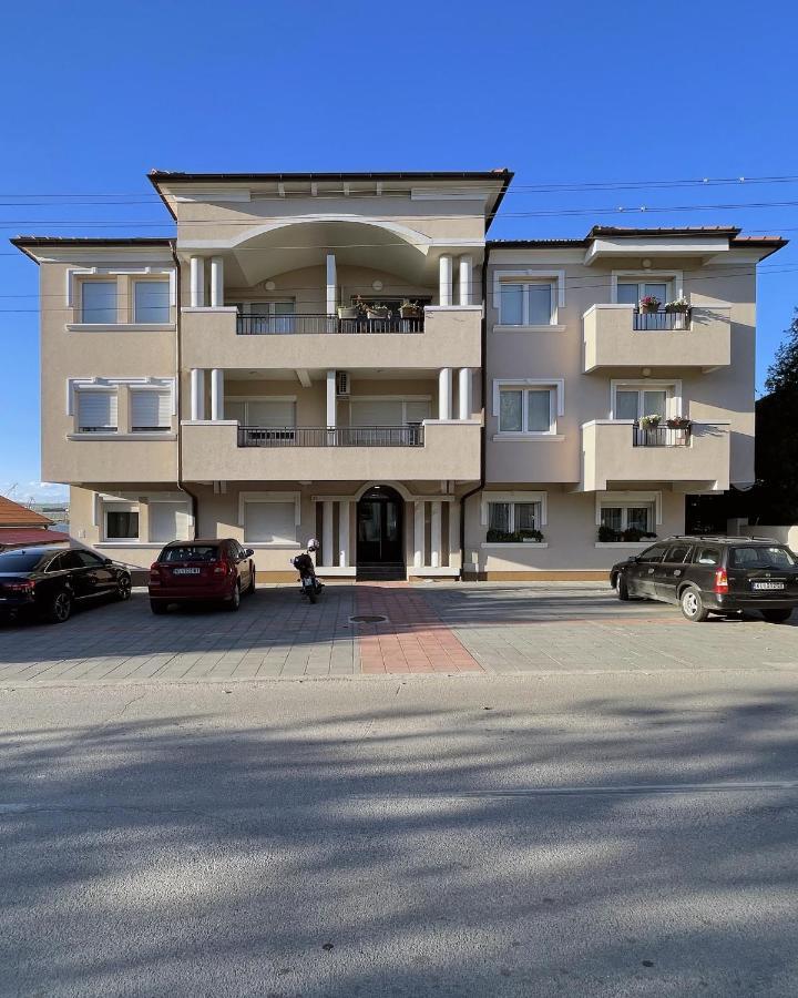 Danubiana Apartments Кладово Екстериор снимка