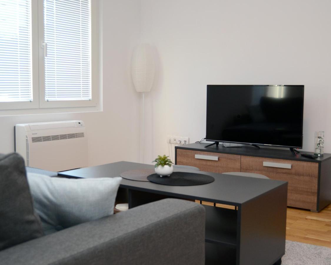 Danubiana Apartments Кладово Екстериор снимка